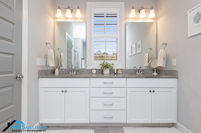 Building Photo - 1103 Tannin Dr