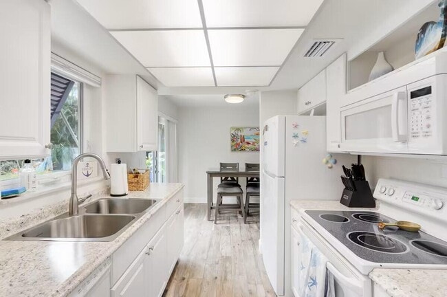 Building Photo - 1519 Treemont Ave