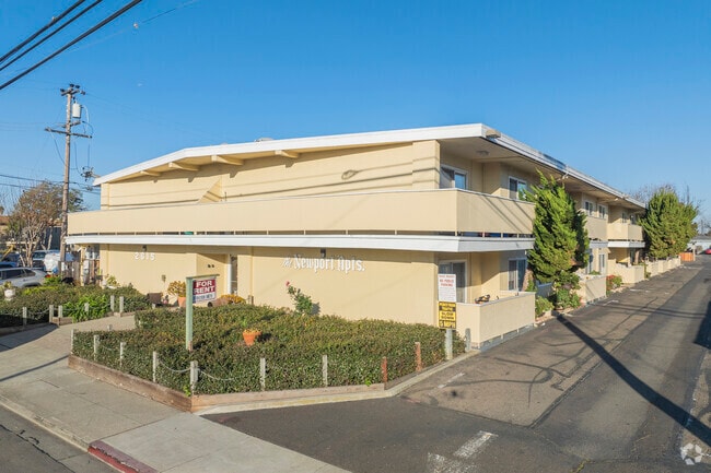 Building Photo - Newport Apartments