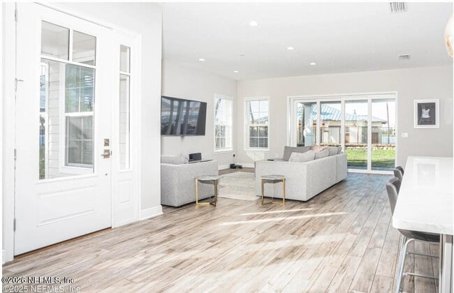 Building Photo - 231 Rum Runner Wy