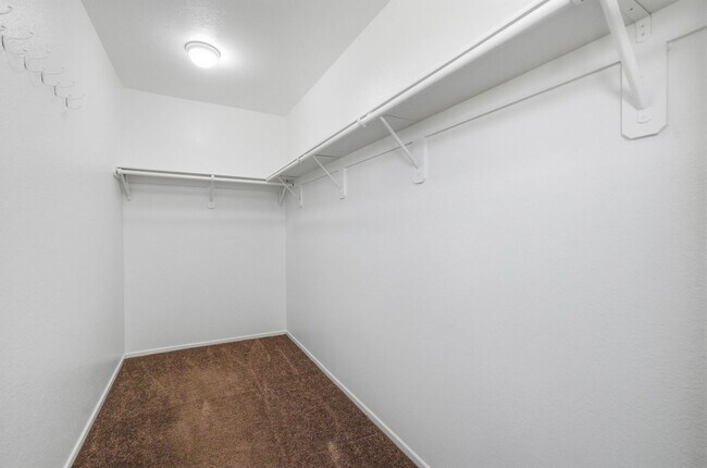 Building Photo - Stunning 4 bedroom home In North Las Vegas