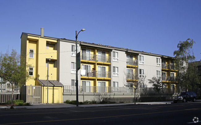 Building Photo - Keller Plaza