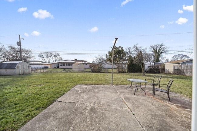 Building Photo - 1585 Peace Pl