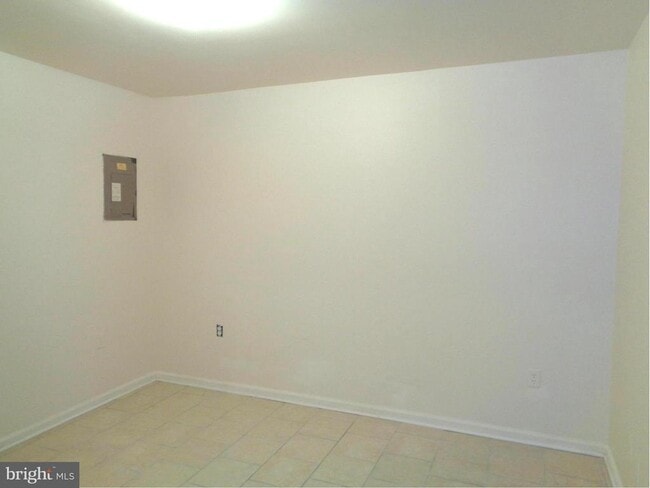 Building Photo - 90 English Run Cir