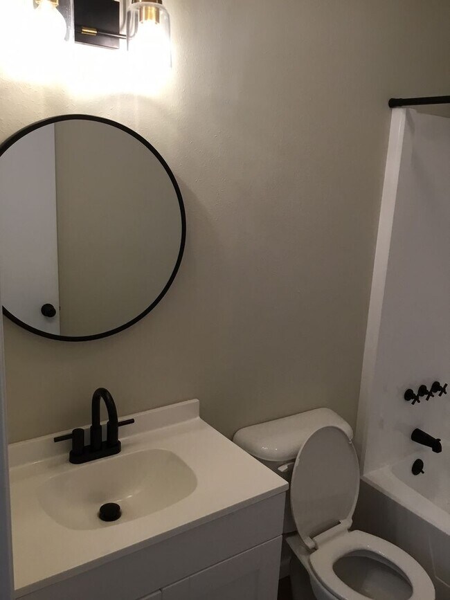 Building Photo - $500 OFF MOVE IN SPECIAL-VERY NICE BLANCHARD HOME. NORTH SHREVEPORT