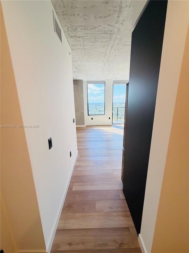 Building Photo - 307 SW 5th St