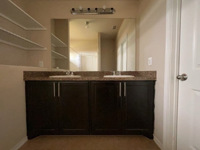 Building Photo - 6308 Spring Buck Run