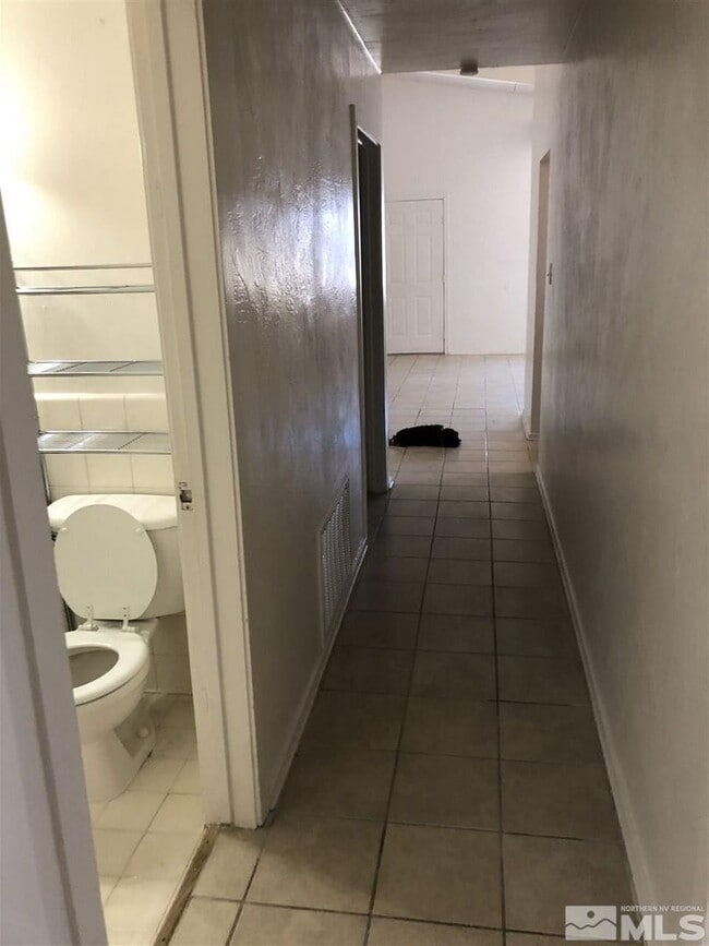 Building Photo - 3 bed/1 bath/1 car garage home for rent in...