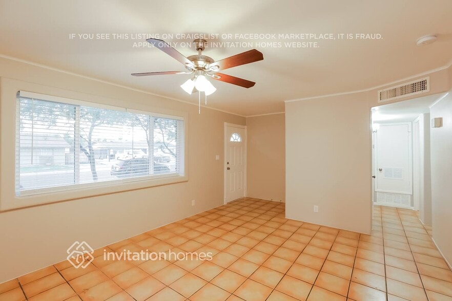 Building Photo - 223 W Gary Way