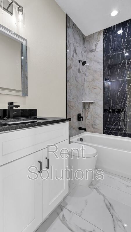 Building Photo - 2839 60th Ave N