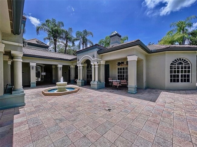 Building Photo - 704 Seagate Dr