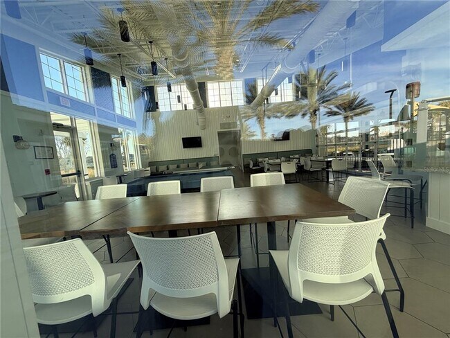 Building Photo - 9948 Red Canoe Aly