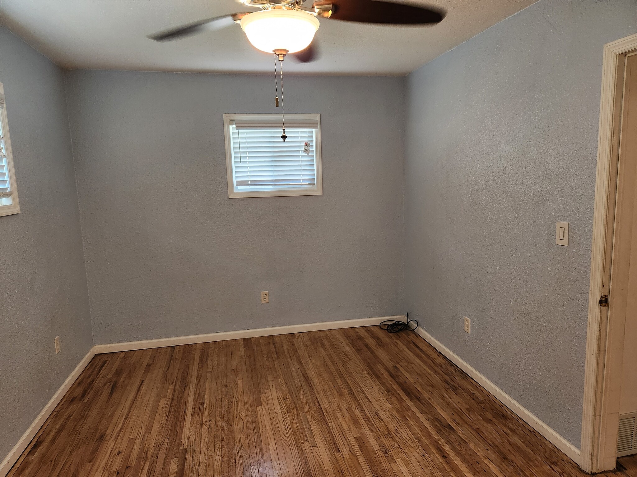 Upstairs Bedroom 1 - 1324 W 4th St