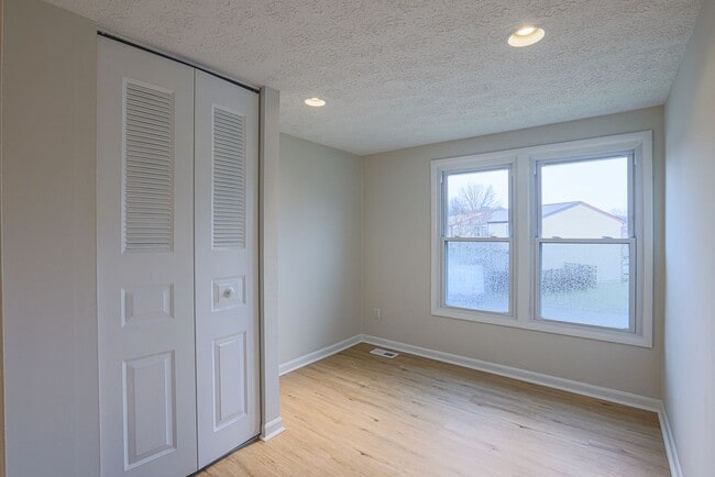 Building Photo - 426 Mystic View Turn