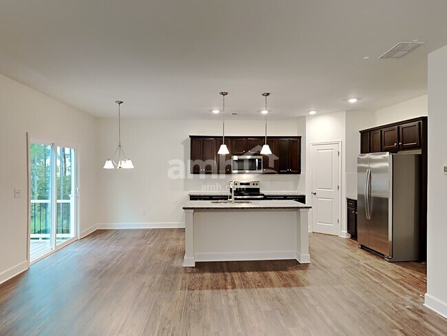 Building Photo - 5125 Canyon Creek Way