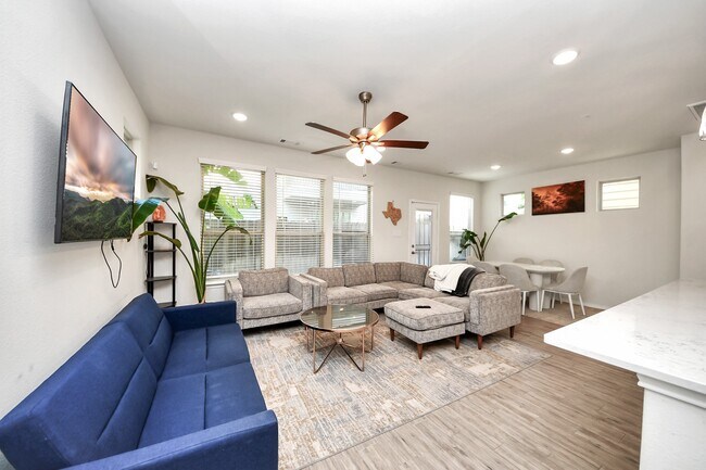Building Photo - 3116 Dakota Falls Dr