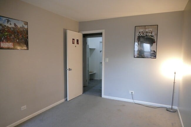 Building Photo - 7724 Woodward Ave