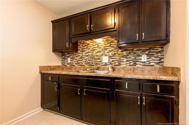 Building Photo - 6449 Rutherglen Dr