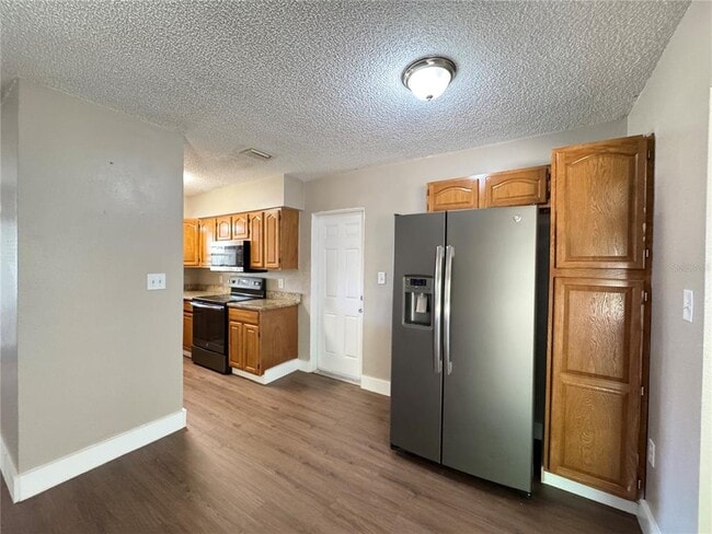 Building Photo - 310 Longwood Dr