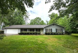 Building Photo - 3559 Ulster Ln NE