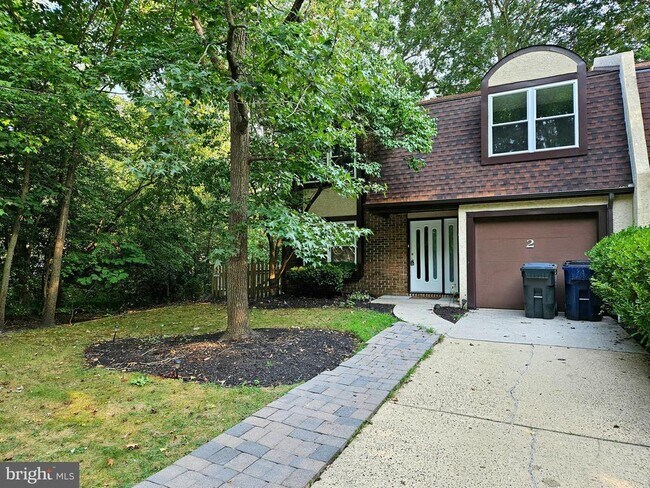 Building Photo - 2 Goshawk Ct
