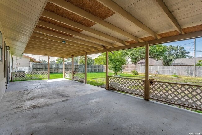 Building Photo - 207 Balboa Dr