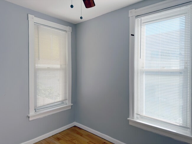 Building Photo - 338 Snyder Ave