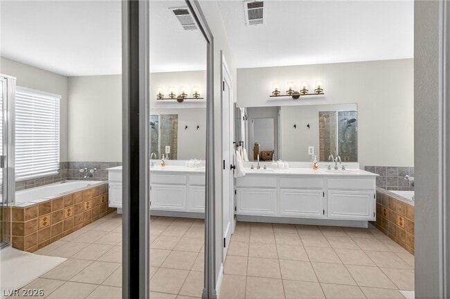 Building Photo - 4835 Illustrious St