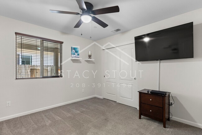 Building Photo - 1385 Deerwood St