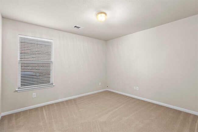 Building Photo - 1322 Tumbling River Dr