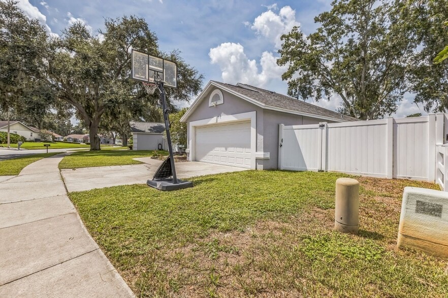 Building Photo - 2313 Foggy Ridge Pkwy