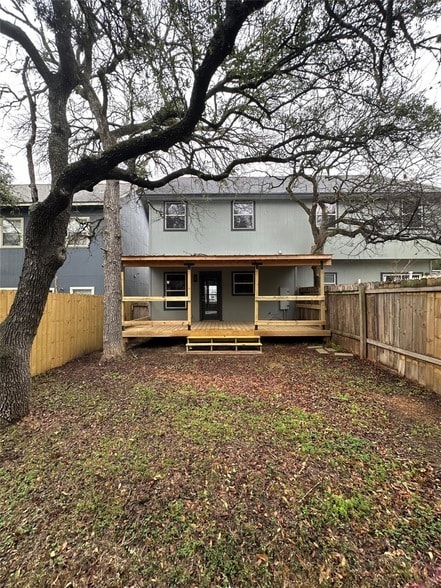 Building Photo - 38 Deer Ridge Rd