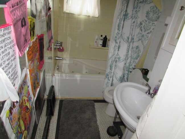 Bathroom - 421 W Gilman St