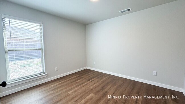 Building Photo - 2136 Kokomo Ave