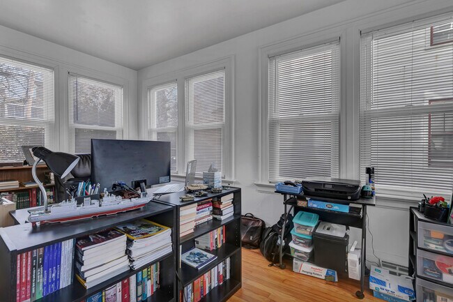 Building Photo - 68 Sheldon Terrace