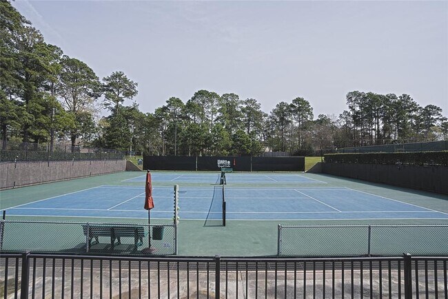 Building Photo - 13429 Raintree Dr