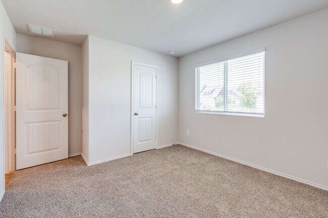 Building Photo - 4-BEDROOM NEW CONSTRUCTION IN SWENSON HEIG...