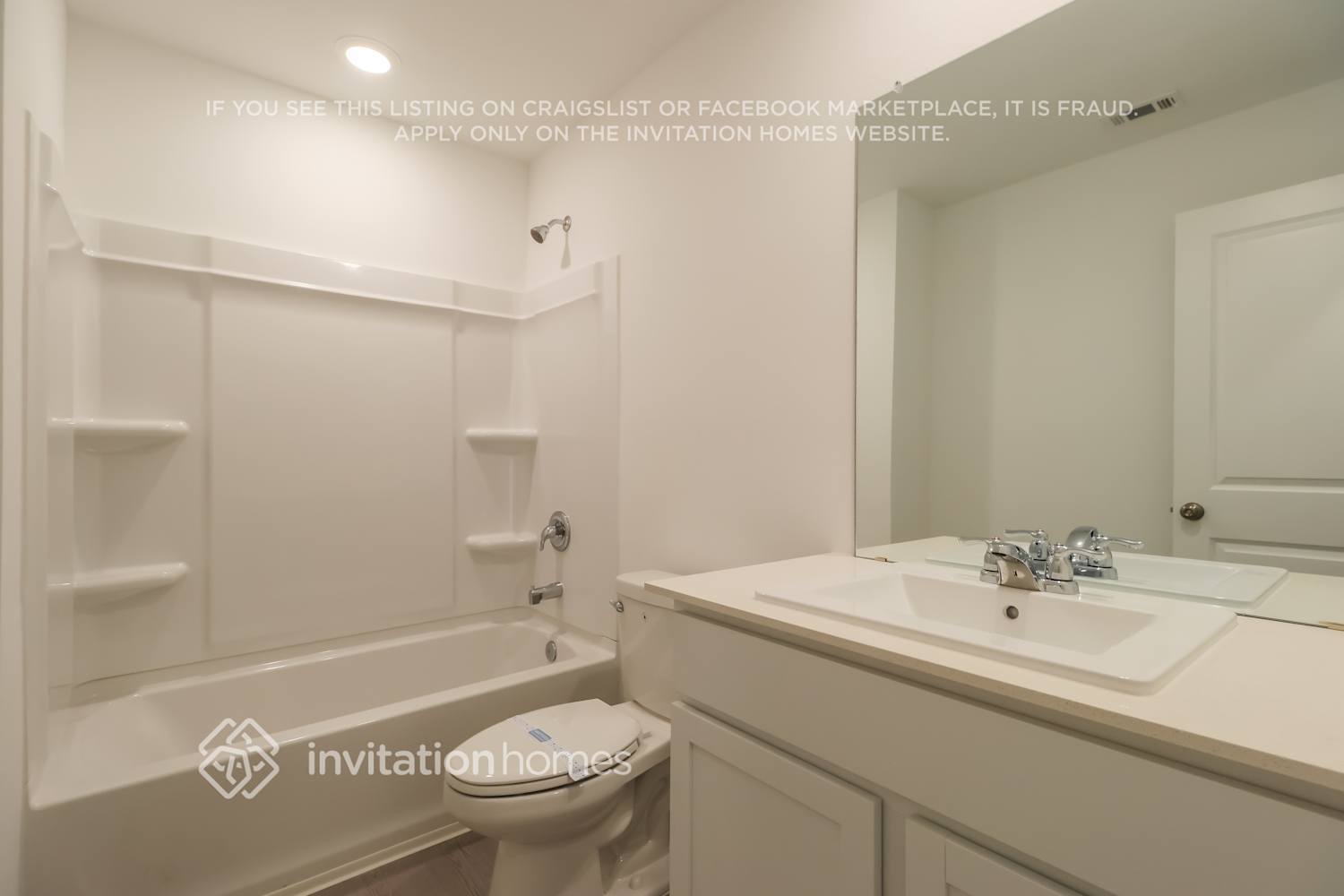 Building Photo - 16473 Blossom Grv Dr
