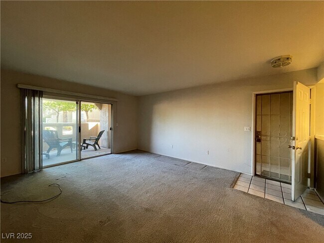 Building Photo - 1900 Tierra Vista Dr