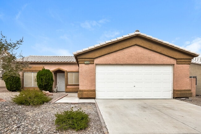 Building Photo - 2018 Annbriar Ave