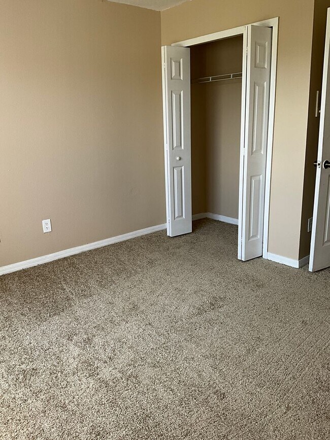 Building Photo - Beautiful Corner Lot