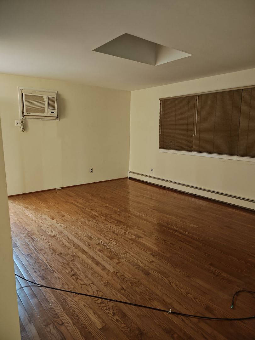 Building Photo - 32 Scooter Ln