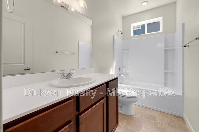 Building Photo - 520 Logan Jacob Ln