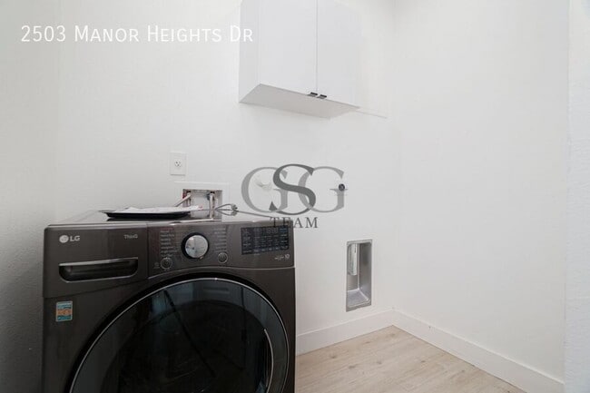 Building Photo - 2503 Mnr Hts Dr
