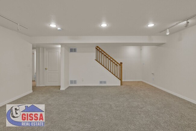 Building Photo - Beautiful home available to move in on 08/05/2026 but not before!
