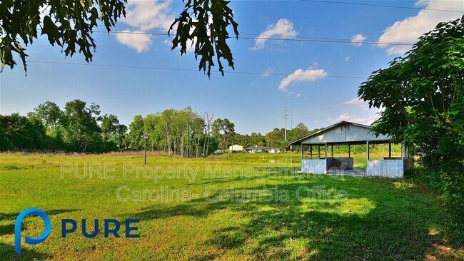 Building Photo - 1829 Memorial Dr