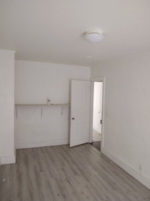 Building Photo - 52 Hallet St