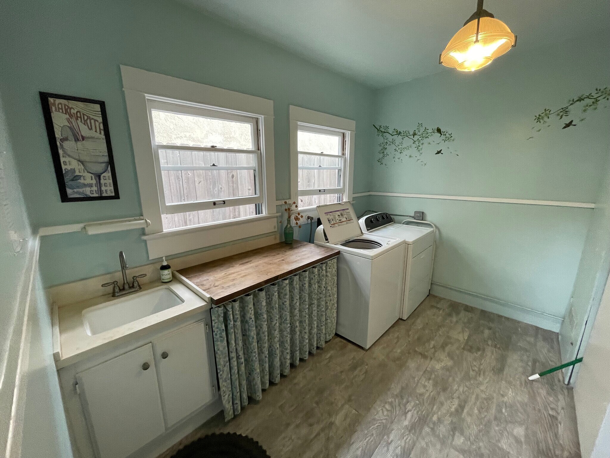 Shared Laundry Room downstairs - 3218 E 2nd St