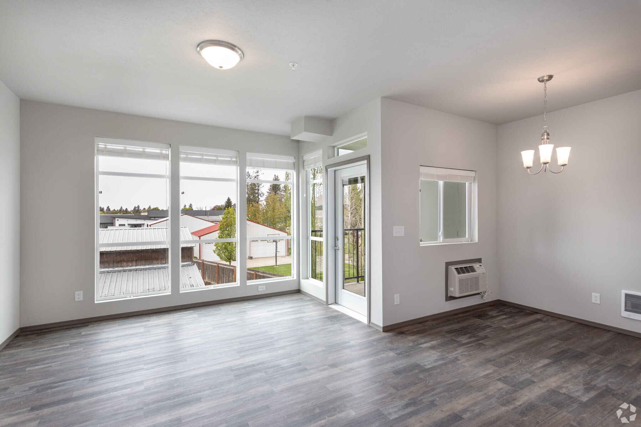 1BR, 1BA - 782SF - Mica View