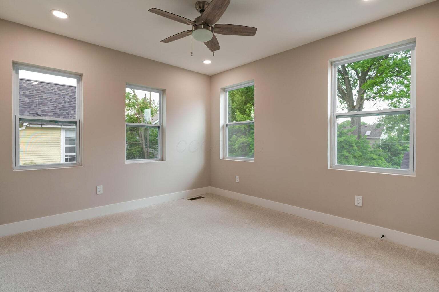 Bedroom 2 - 2587 Dayton Ave